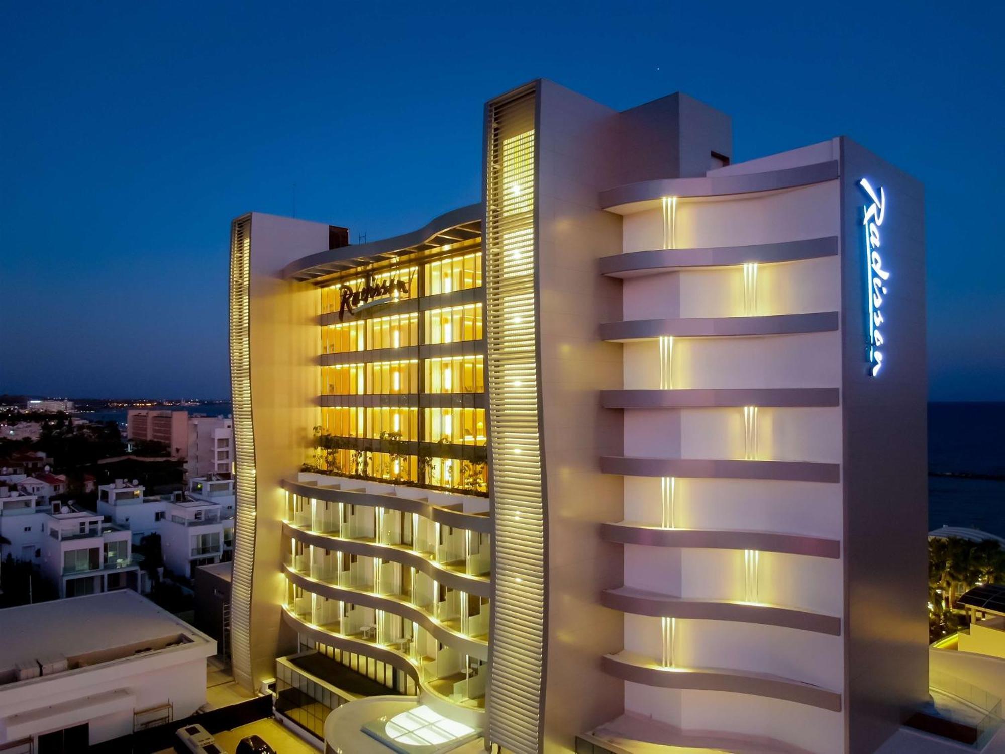 Radisson Beach Resort Larnaca Exteriör bild